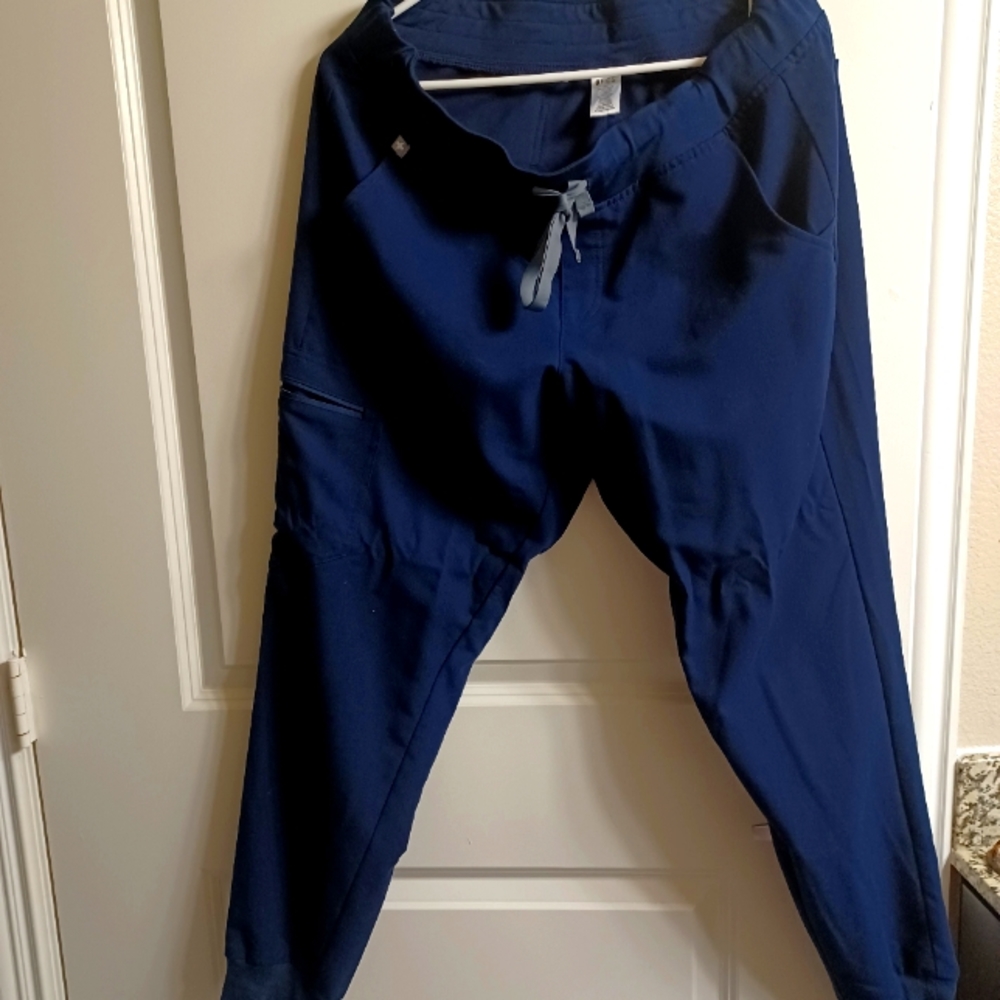 Scrubs pants